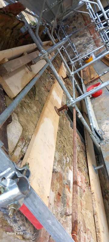 Ponteggi e cantiere