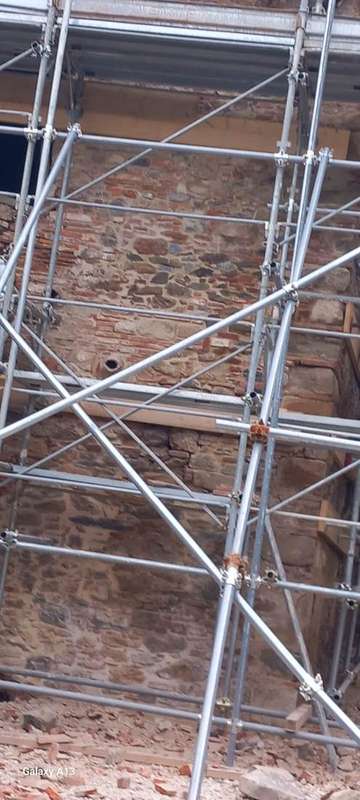 Ponteggi e cantiere