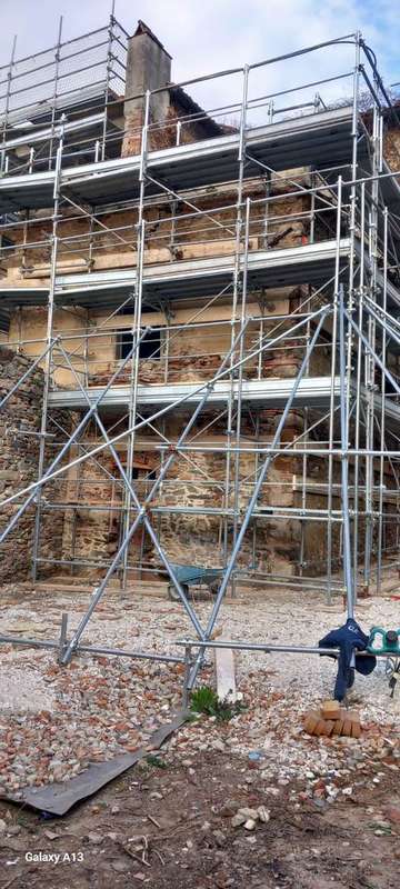 Ponteggi e cantiere