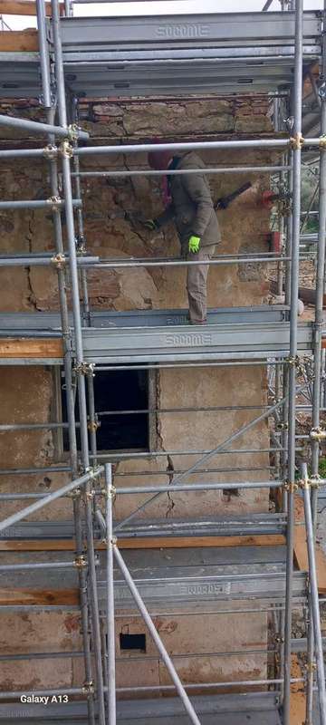Ponteggi e cantiere