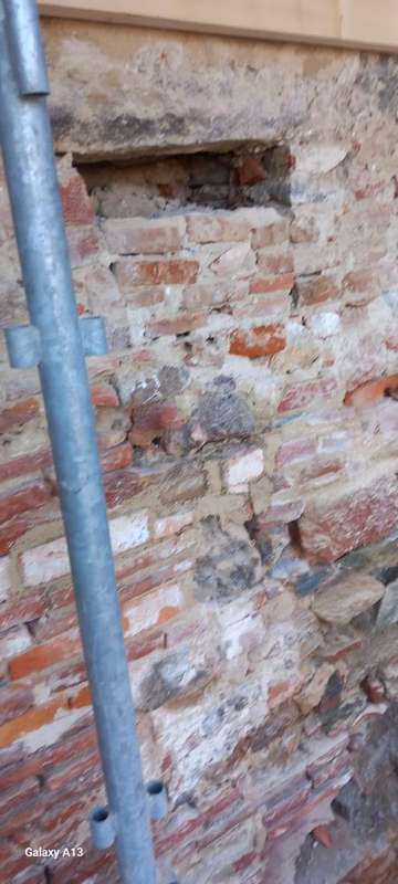 Ponteggi e cantiere
