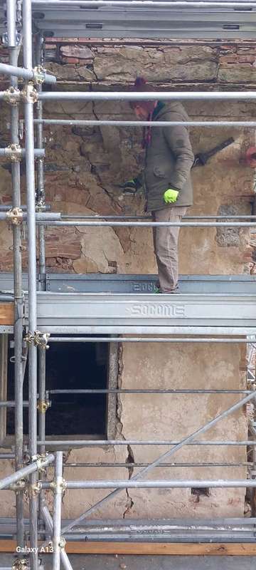 Ponteggi e cantiere