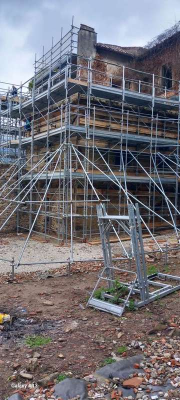 Ponteggi e cantiere
