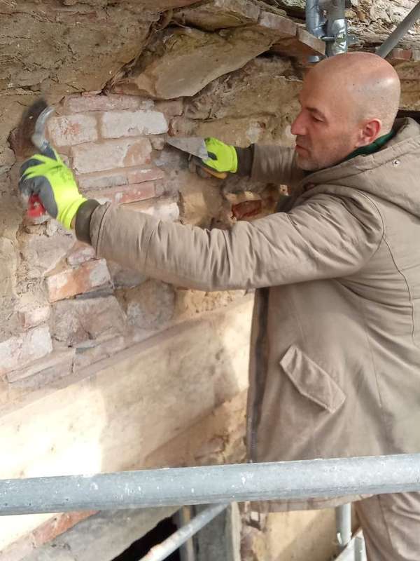 Squadra al lavoro