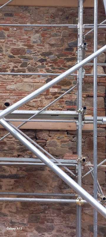 Ponteggi e cantiere