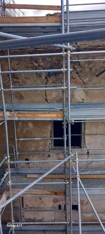 Ponteggi e cantiere